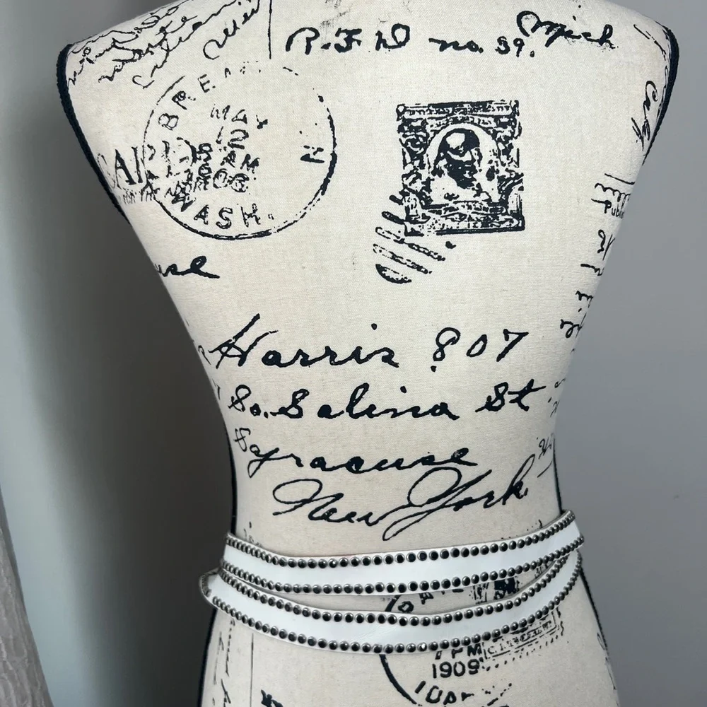 Vintage Glam Metal Western‎ Rhinestone  white and black belt